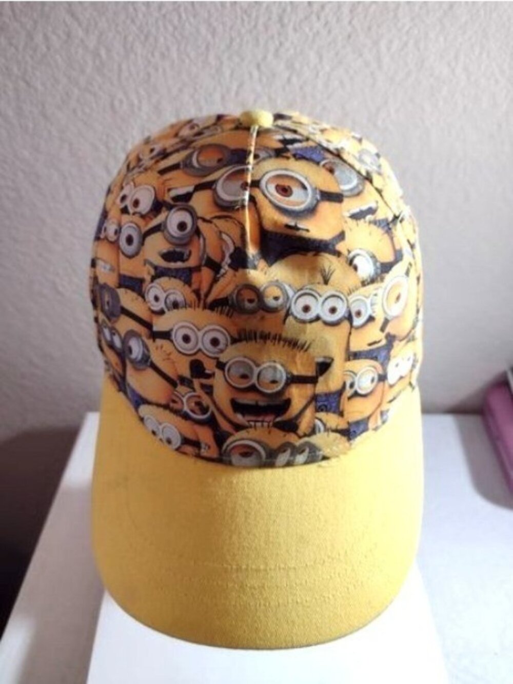 Dispicable Me Minion Made - Yellow Snapback Cap - Crawling with Minions(Item ID:
